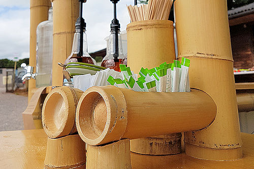 Bamboo sugar and coffee stirrer holders